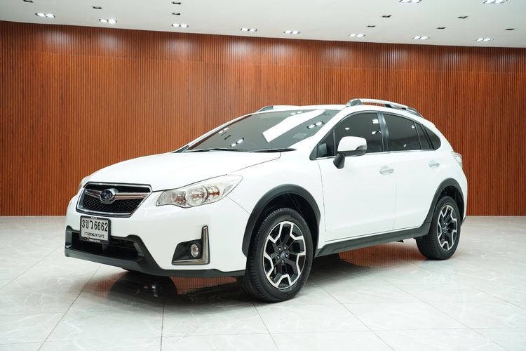 Subaru XV 2017 2.0 XV 4WD Utility-car เบนซิน เกียร์อัตโนมัติ ขาว รูปที่ 3