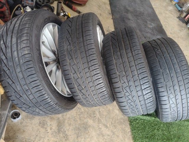 รอ BMW f30 แท้ขอบ 17 5 รู 120 พร้อมยาง goodyear excellence Germanyสภาพสวยมากทั้งภายนอกและในมีใบรับประกันยางใครได้ไปใช้คุ้มยกชุดเพียง 15,900 รูปที่ 5