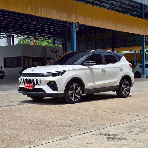 รถ MG VS HEV 1.5 X สี ขาว