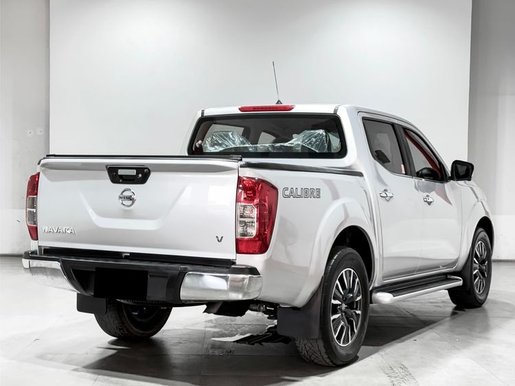 Nissan NP300-NAVARA 2020 2.5 Calibre V Pickup ดีเซล ไม่ติดแก๊ส เกียร์อัตโนมัติ บรอนซ์เงิน รูปที่ 3