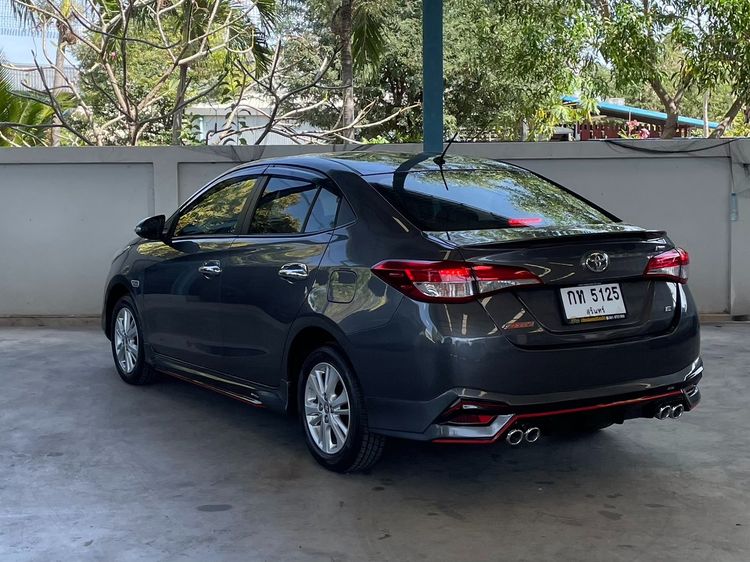 Toyota Yaris ATIV 2018 1.2 E Sedan เบนซิน ไม่ติดแก๊ส เกียร์อัตโนมัติ เทา รูปที่ 4
