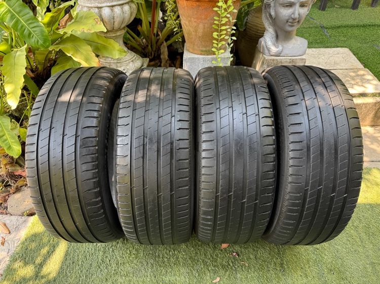 Michelin Latitude Sport 3 235 55 R19 ปี23
