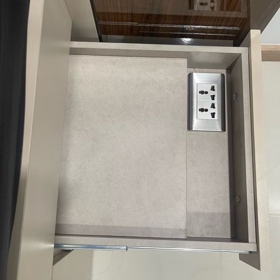 ชุดเตียงนอน 5 ฟุต(ได้ทั้งชุดรวมตู้หัวเตียง 12 ตู้) เตียงสูง หรูหรา ไม่ปวดหลัง รูปที่ 4