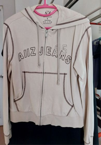 เสื้อกันหนาว A Z