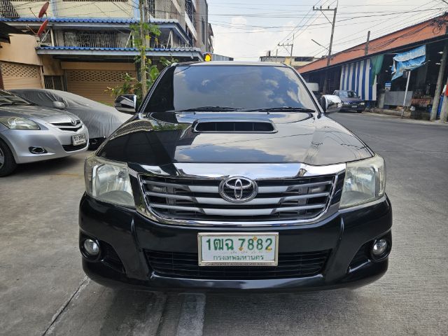 Toyota Hilux Vigo Champ 2013 Smart Cab 2.5 E VNT Prerunner Pickup ดีเซล เกียร์ธรรมดา ดำ รูปที่ 2