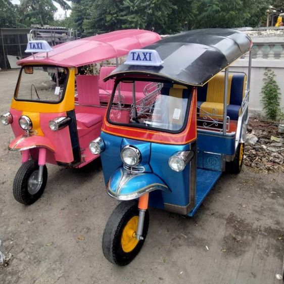 ของตกแต่งบ้านอื่นๆ ตุ๊กตุ๊ก หน้ารถ แต่งบ้าน ตั้งโชว์ 