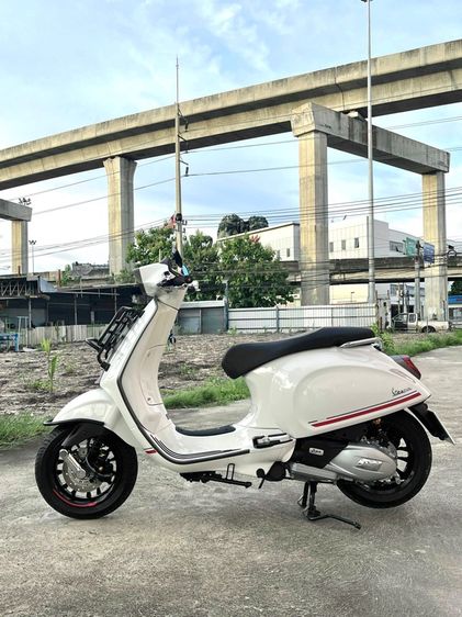 vespa sprint 150 รูปที่ 4