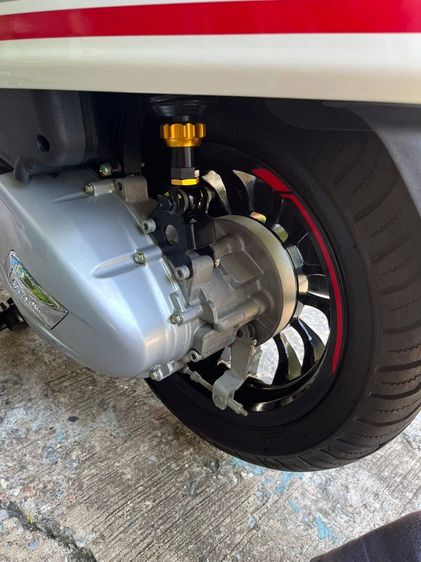 vespa sprint 150 รูปที่ 9