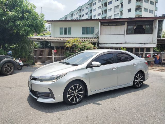 Toyota Altis 2017 1.8 S Sedan เบนซิน LPG เกียร์อัตโนมัติ เทา รูปที่ 2