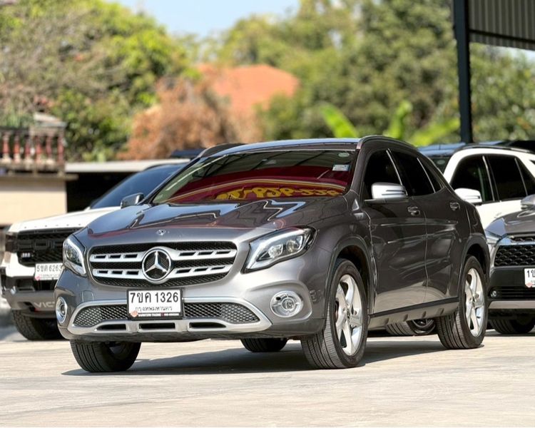 Mercedes-Benz GLA-Class 2019 GLA200 Utility-car เบนซิน ไม่ติดแก๊ส เกียร์อัตโนมัติ เทา รูปที่ 3