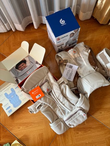 เป้อุ้ม Ergobaby Hip Seat รุ่น Alta สีครีม มือ1ไม่ผ่านการใช้งานค่ะ