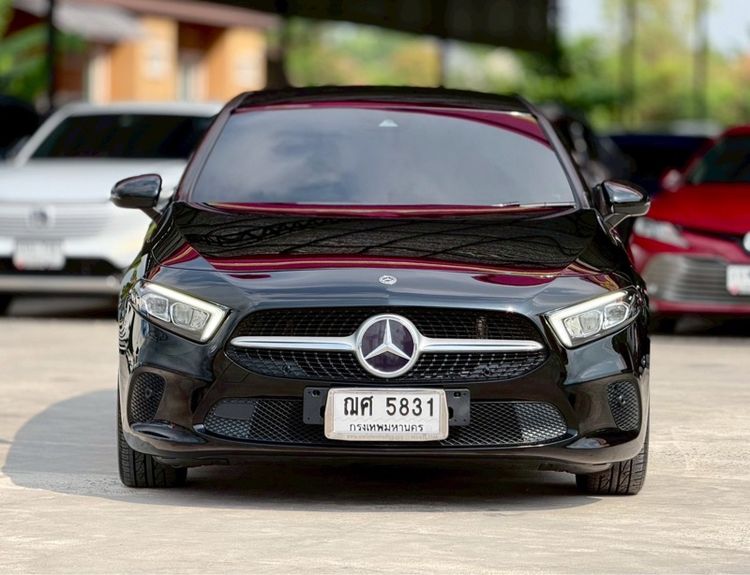 Mercedes-Benz A-Class 2018 A200 Sedan เบนซิน ไม่ติดแก๊ส เกียร์อัตโนมัติ ดำ รูปที่ 2