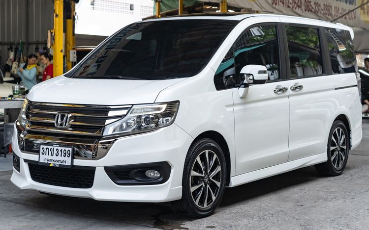 Honda Stepwagon 2014 2.0 EL Utility-car เบนซิน ไม่ติดแก๊ส เกียร์อัตโนมัติ ขาว รูปที่ 2