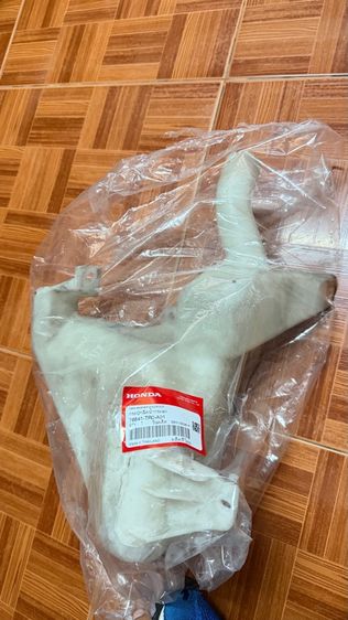 อื่นๆ ขายกระป๋องฉีดน้ำ HONDA CIVIC FB ปี12-15