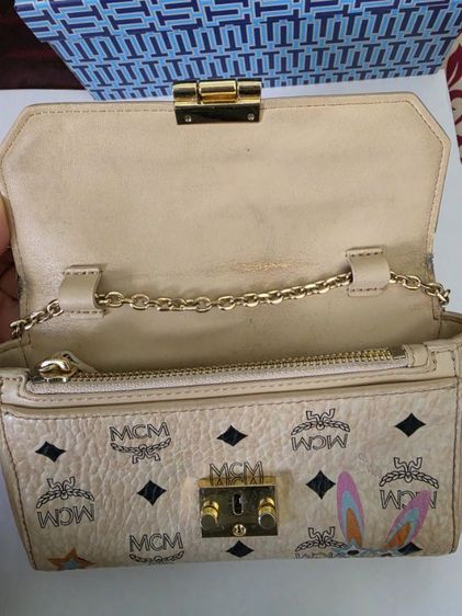 MCM Millie Star Eyed Bunny Visetos Cognac Small Flap Crossbody Bag รูปที่ 4