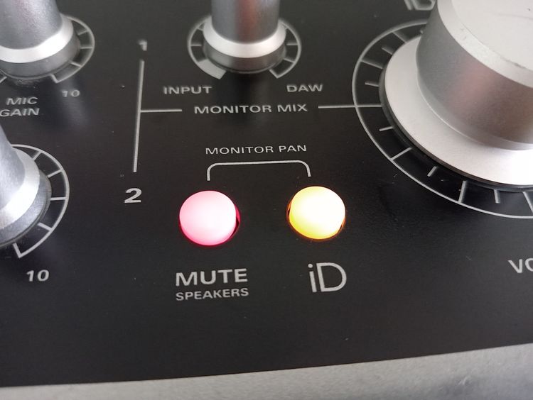 ออดิโออินเตอร์เฟส Audient ID14 MKI รูปที่ 12