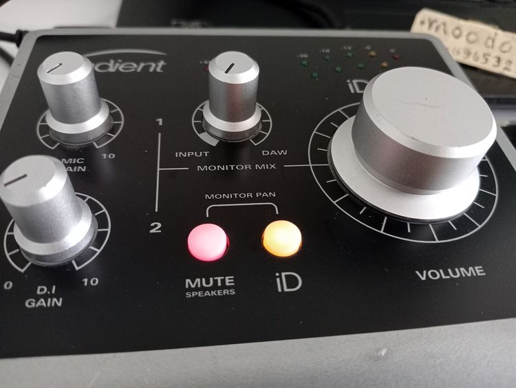 ออดิโออินเตอร์เฟส Audient ID14 MKI รูปที่ 11
