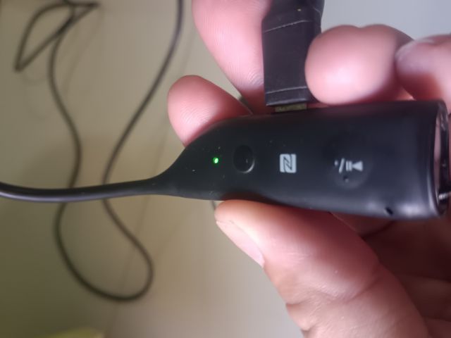 หูฟังบลูทูธไร้สายแบบคล้องคอ Sony Stereo SBH70  รูปที่ 8