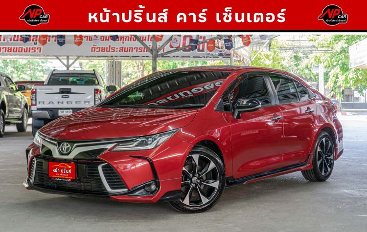 รถ Toyota Altis 1.8 GR Sport CVT สี แดง