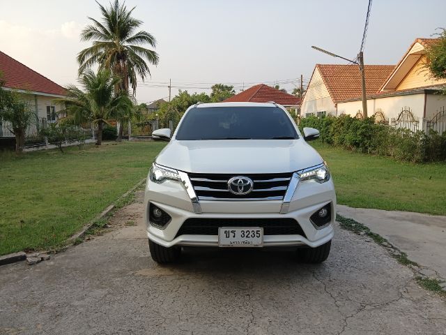 Toyota Fortuner 2016 2.8 TRD Sportivo ดีเซล เกียร์อัตโนมัติ ขาว รูปที่ 4