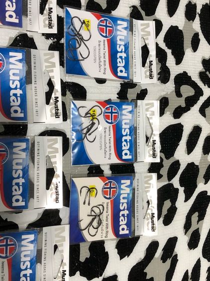 ตัวเบ็ด Mustad ISEAMA มีหลายเบอร์ รวมทั้งหมด 21 ซอง เหมา 600 บาท  รูปที่ 2