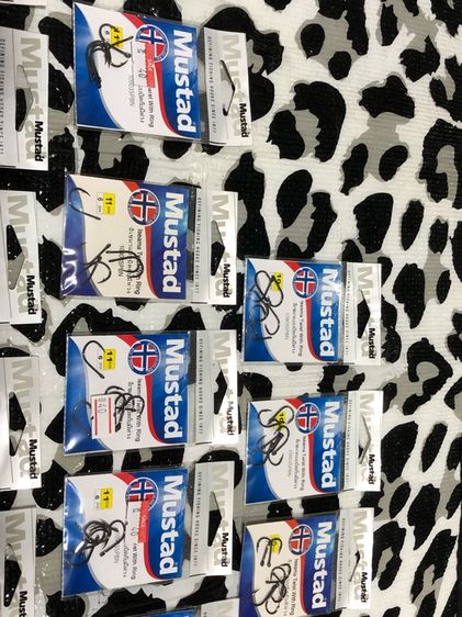 ตัวเบ็ด Mustad ISEAMA มีหลายเบอร์ รวมทั้งหมด 21 ซอง เหมา 600 บาท  รูปที่ 3