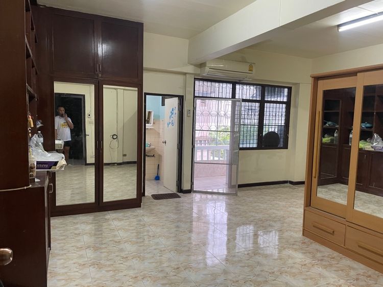 มีบางส่วน อื่นๆ สร้างเสร็จก่อน 2010 ไม่อนุญาต ไม่ใช่ คอนโด มือ2 รูปที่ 3