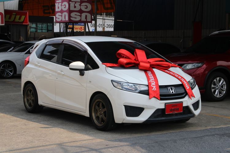 Honda Jazz 2015 1.5 V i-VTEC Sedan เบนซิน ไม่ติดแก๊ส เกียร์อัตโนมัติ ขาว
