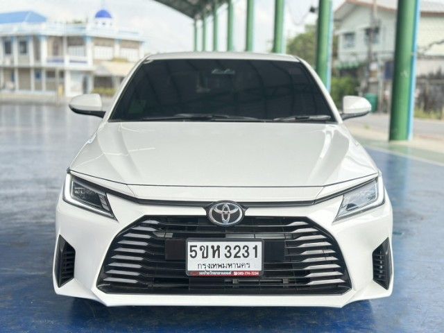 Toyota Yaris ATIV 2024 1.2 Smart Sedan เบนซิน ไม่ติดแก๊ส เกียร์อัตโนมัติ ขาว รูปที่ 2