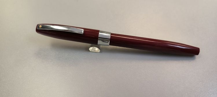ปากกาหมึกซึม sheaffer imperial หัวขนาด M made in USA สีแดง ปี 1994