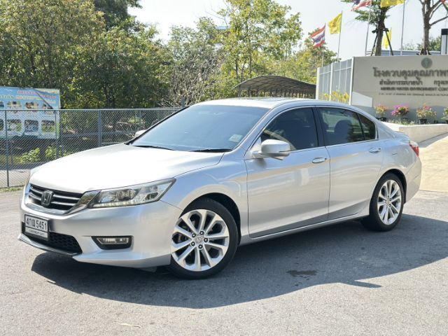 Honda Accord 2015 2.4 Tech Sedan เบนซิน ไม่ติดแก๊ส เกียร์อัตโนมัติ เงิน รูปที่ 2