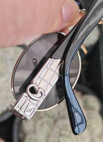 แว่นกันแดด Gianni Versace Italy แท้ๆงามๆ ราคาสุดแบ่งปันครับ รูปที่ 13