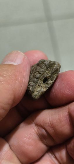 ก้นเป็นรูดินเก่าๆ รูปที่ 10