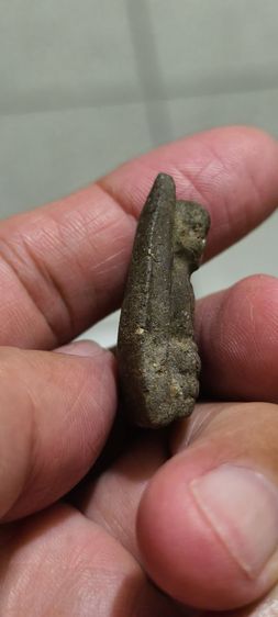 ก้นเป็นรูดินเก่าๆ รูปที่ 9