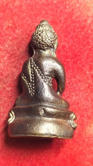 พระกริ่งชินบัญชรหลวงปู่ทิมอิสริโกวัดละหารไร่ รูปที่ 2