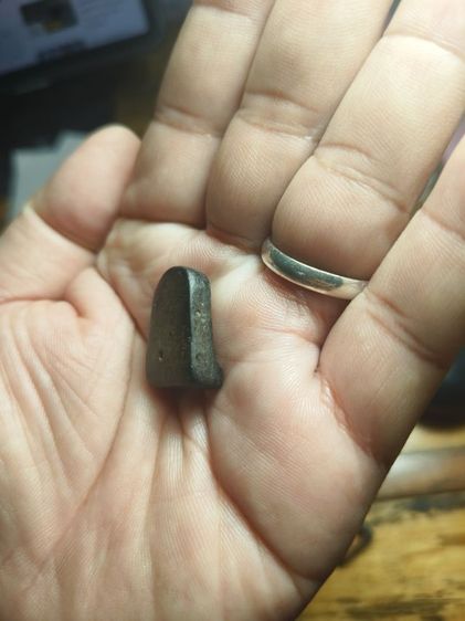 พระซุ้มกอพิมพ์กลาง เนื้อดำ กรุทุ่งเศรษฐี กำแพงเพชรสภาพสวยน่ารัก รูปที่ 7