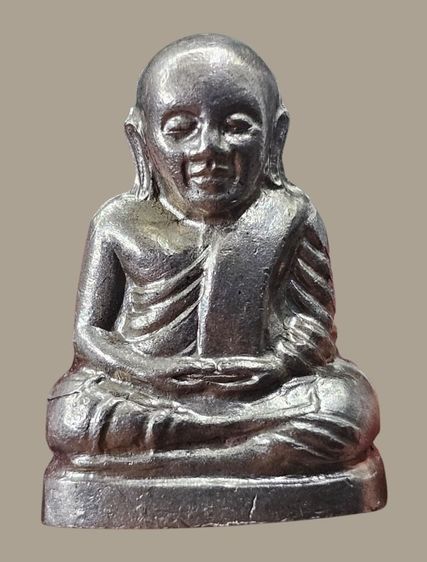 หลวงพ่อเงิน พุทธโชติ รุ่น 55 มหาบารมี ๘๕ พรรษา ปี ๒๕๕๕ เนื้ออัลปาก้า สวยเเชมป์