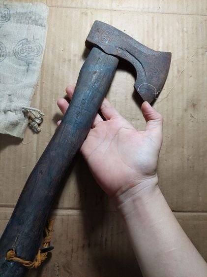 เครื่องรางขวานหลวงพ่อเดิมวัดหนองโพยาว 15 นิ้วครึ่ง