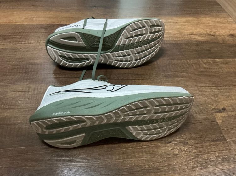 Saucony รูปที่ 2