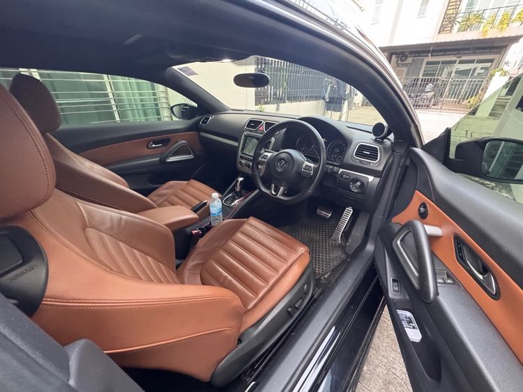 Volkswagen Scirocco 2012 2.0 TSi Highline Sedan เบนซิน เกียร์อัตโนมัติ ดำ รูปที่ 2