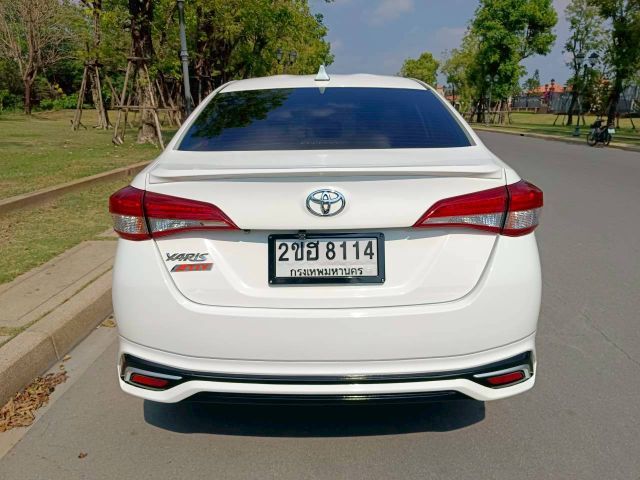 Toyota Yaris ATIV 2022 1.2 Sport Sedan เบนซิน ไม่ติดแก๊ส เกียร์อัตโนมัติ ขาว รูปที่ 4