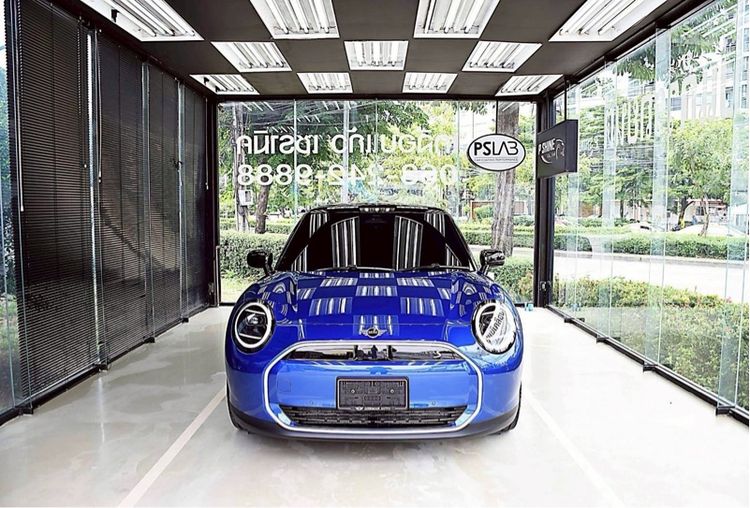รถ Mini Hatch Cooper SE สี น้ำเงิน