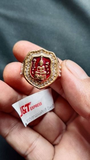 พ่อโสธร18kตอกใต้ท้องแหวนเป็นพระพุทธรูปคู่บ้านเมืองมาช้านานใครไปขอพรต่างประสบความสำเร็จสมหวังกันทุกประการ