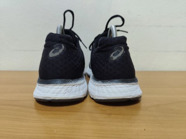ASICS   42.0 26.5 แท้ มือสอง รูปที่ 7