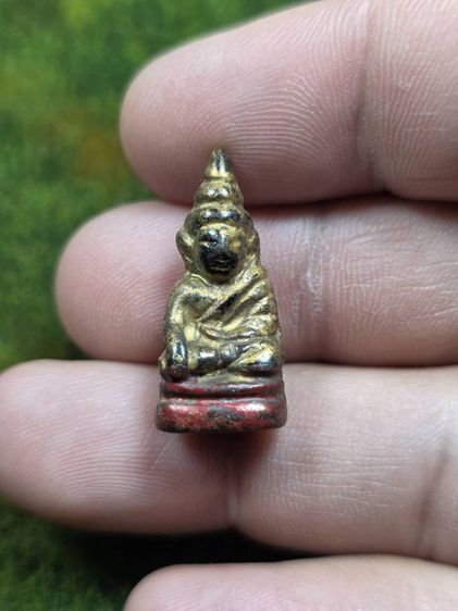 พระกริ่งเก่าๆ