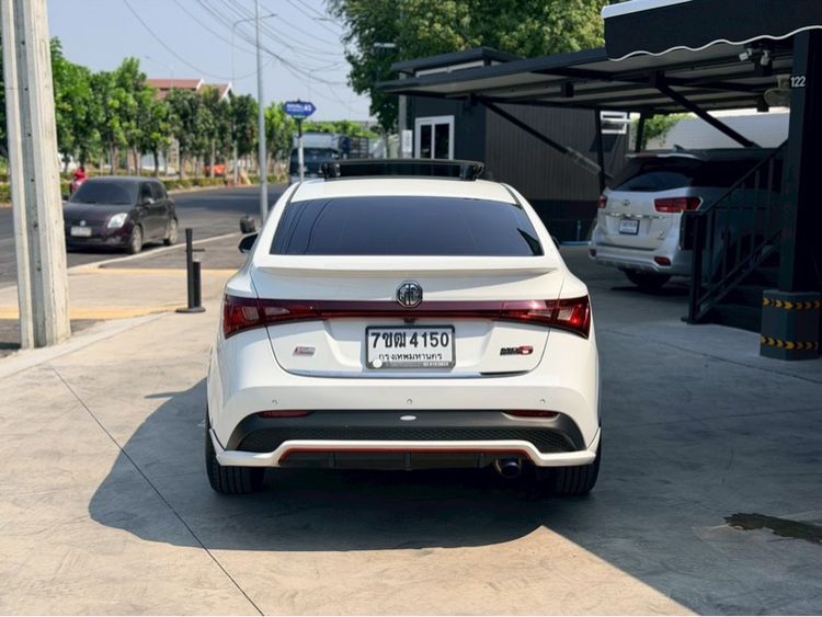 MG MG5 2017 1.5 X Sedan เบนซิน ไม่ติดแก๊ส เกียร์อัตโนมัติ ขาว