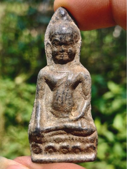 พระหูยาน  กรุเก่า กรุวัดพระศรีรัตนมหาธาตุลพบุรี เนื้อชินเงิน 