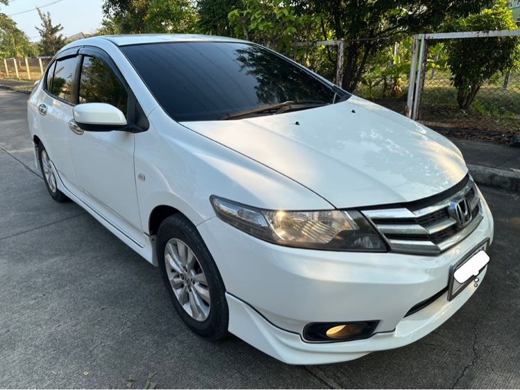 รถ Honda City 1.5 V i-VTEC สี ขาว