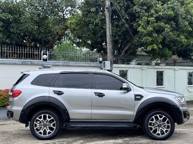 Ford Everest 2015 3.2 Titanium+ 4WD Utility-car ดีเซล ไม่ติดแก๊ส เกียร์อัตโนมัติ เทา รูปที่ 4