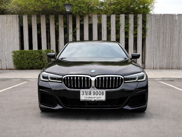 รถ BMW Series 5 530e สี ดำ